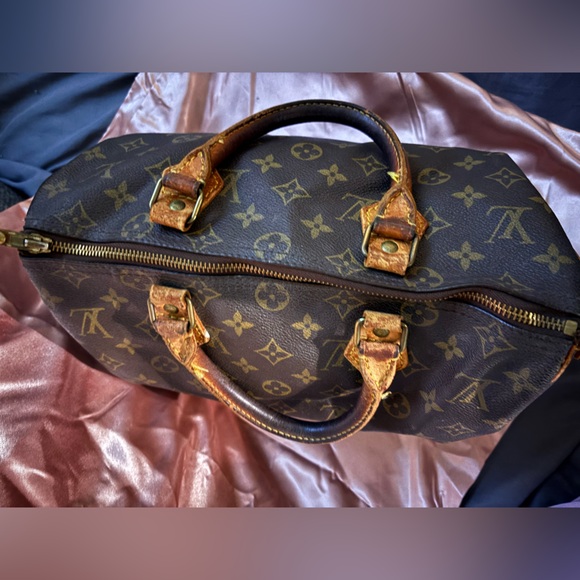 Louis Vuitton Monogram Canvas Speedy Top-Handle Bag in Brown and Tan - Picture 4 of 6